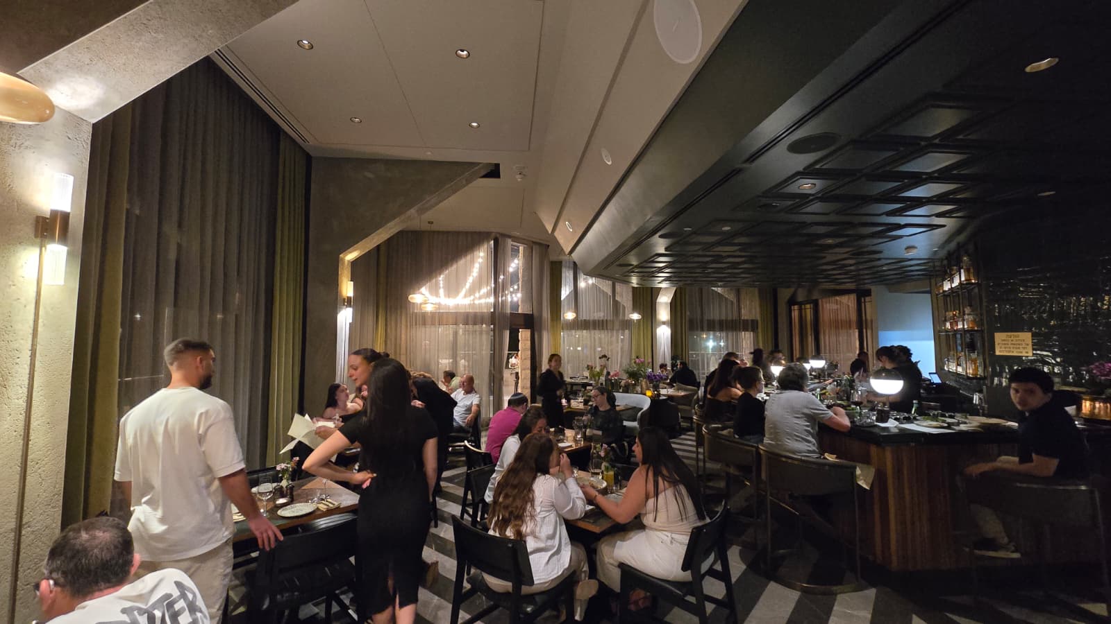 02 Restaurant By Inbal